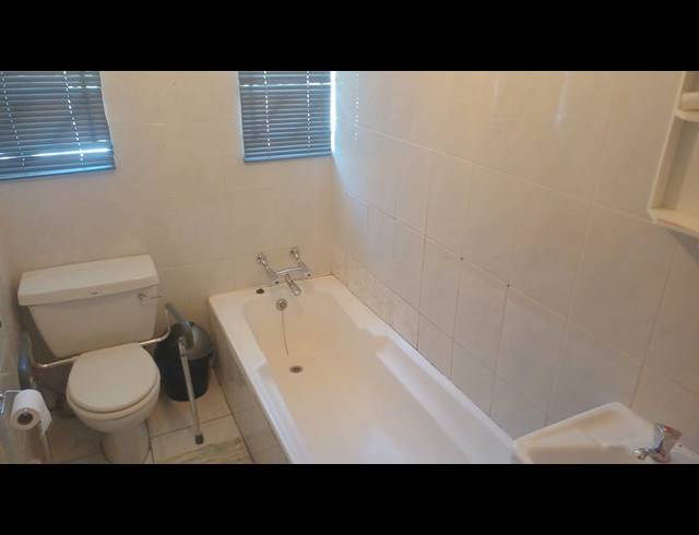3 BEDROOM SECTIONAL TITLE FOR SALE IN DIE HOEWES